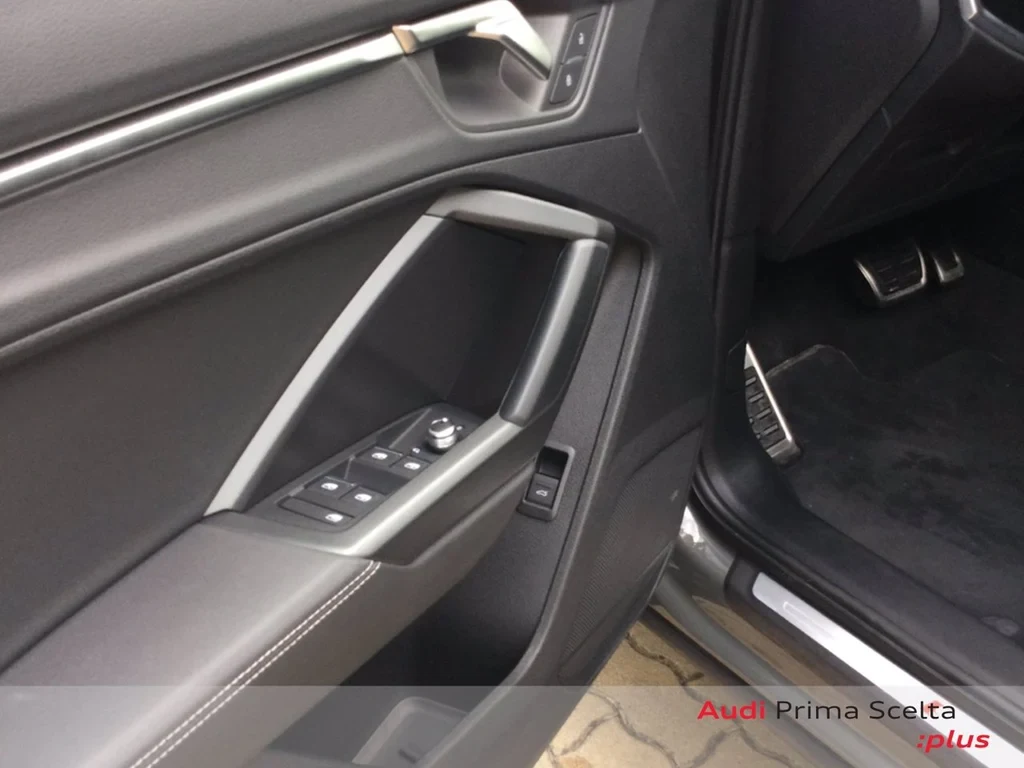 AUDI Q3 Sportback Q3 sportback 35 2.0 tdi s-tronic